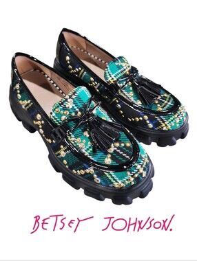 Betsey Johnson Aleah Green Plaid Studded Tassel Loafers 6.5 LIKE NEW